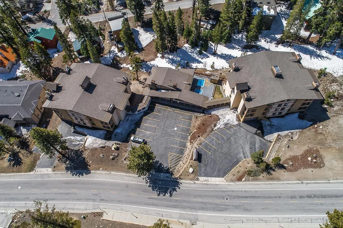 Silverbear #41 - 2 Bedrm + Loft / 3 Bathrm 1/2 Block To Canyon Lodge! Slps 8 Mammoth Lakes 0*,