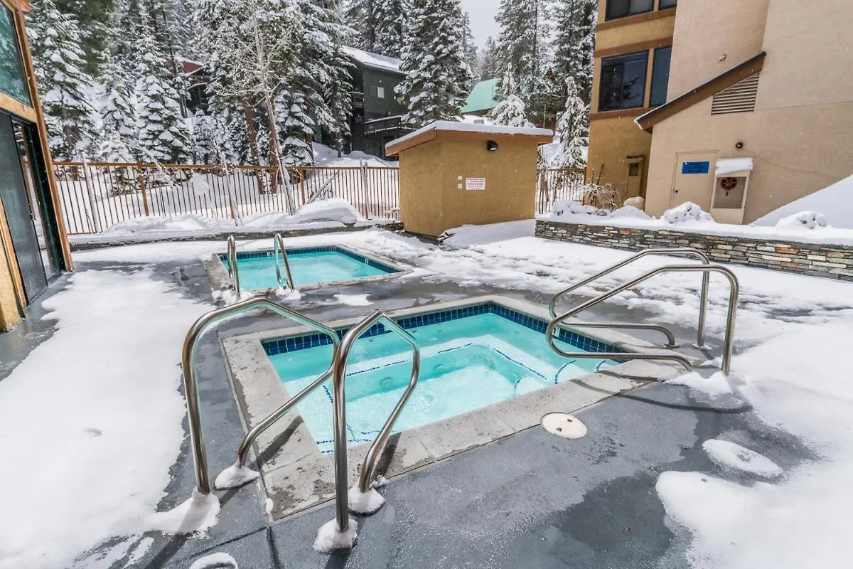 Silverbear #41 - 2 Bedrm + Loft / 3 Bathrm 1/2 Block To Canyon Lodge! Slps 8 Mammoth Lakes 0*,  United States