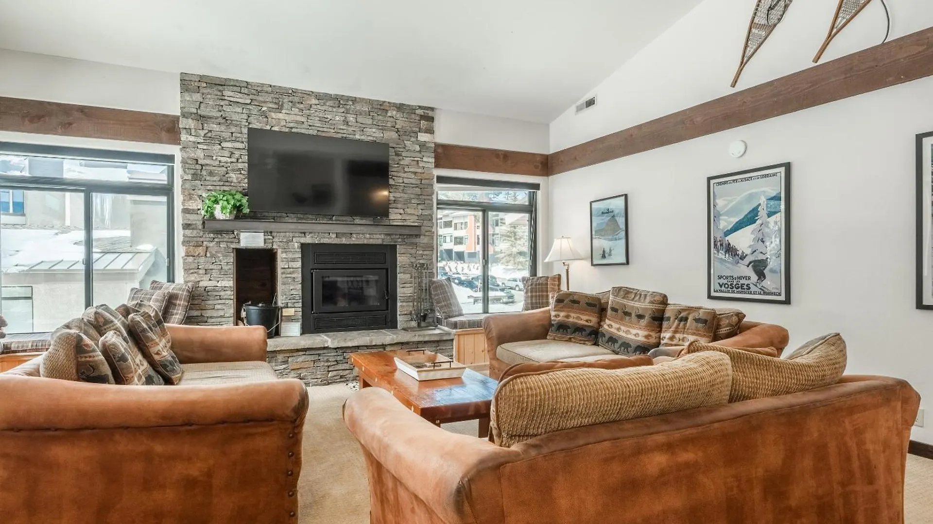 Holiday home Silverbear #41 - 2 Bedrm + Loft / 3 Bathrm 1/2 Block To Canyon Lodge! Slps 8 Mammoth Lakes United States