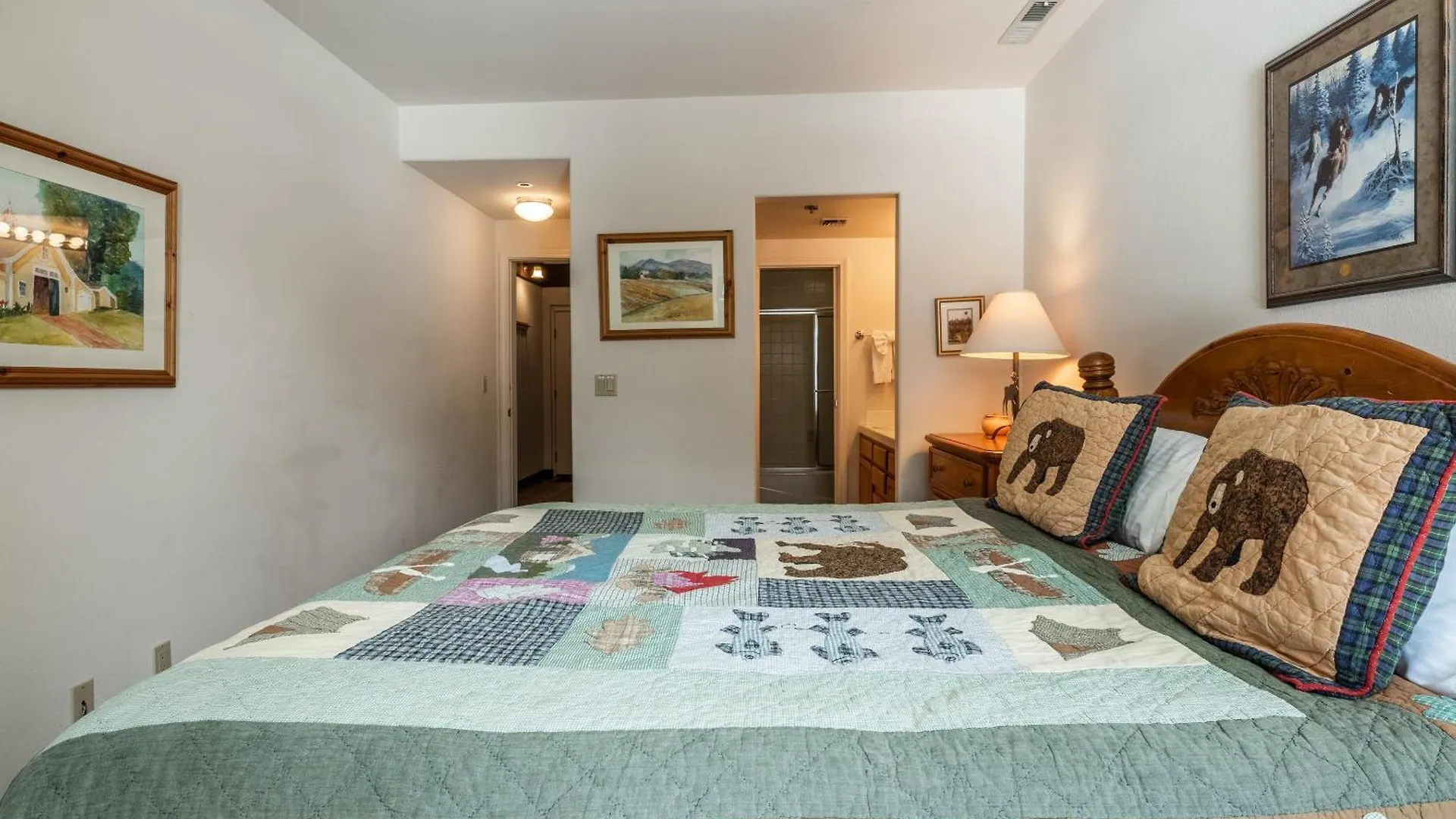 Silverbear #41 - 2 Bedrm + Loft / 3 Bathrm 1/2 Block To Canyon Lodge! Slps 8 Mammoth Lakes 0*,