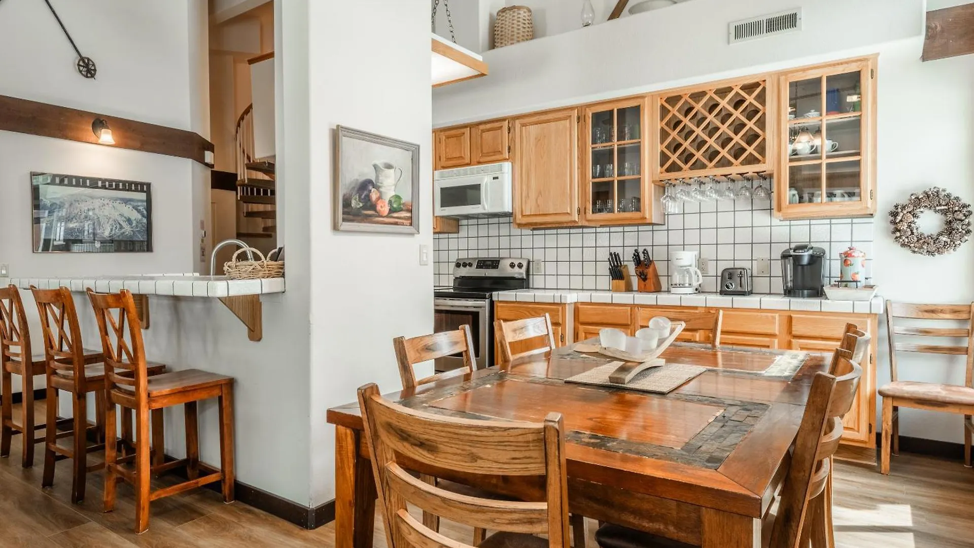 Silverbear #41 - 2 Bedrm + Loft / 3 Bathrm 1/2 Block To Canyon Lodge! Slps 8 Mammoth Lakes Holiday home